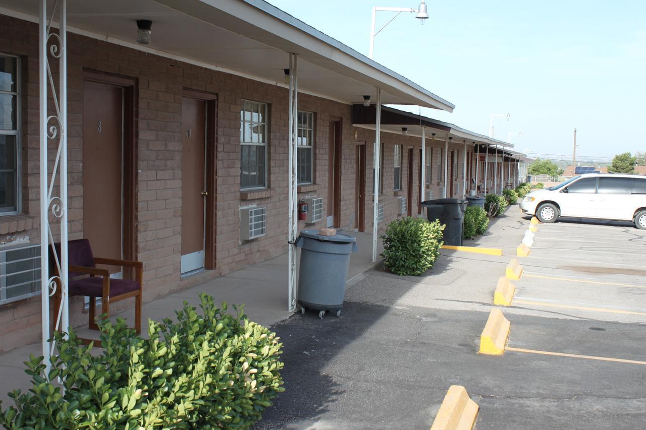 Deluxe Inn Motel Sparks Екстериор снимка