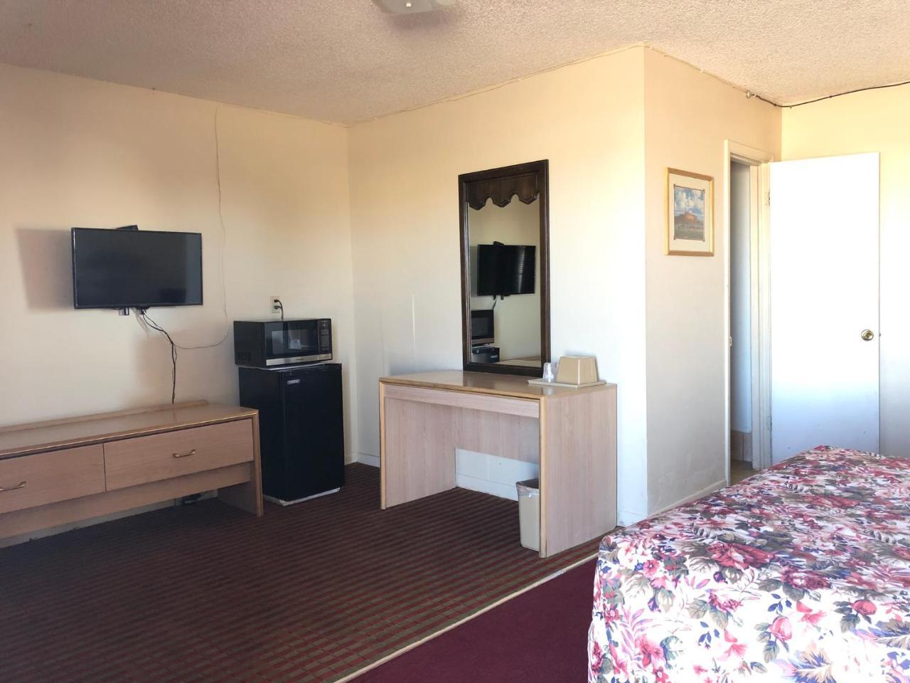 Deluxe Inn Motel Sparks Екстериор снимка